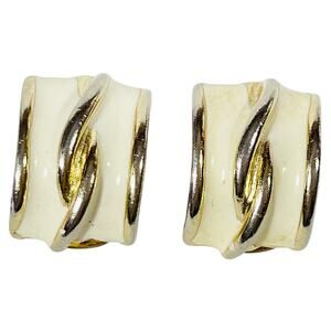 Vintage Creamy White Enamel and Gold Ribbed Clip On Earrings Jewelry